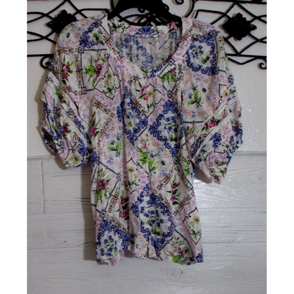 Jane & Delancey Top Women's Size M Short Sleeve Multicolored Floral Round Neck